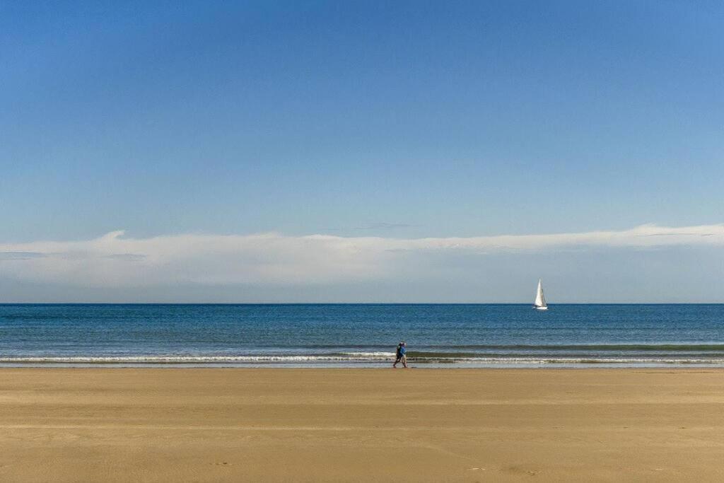 Saint-Pierre-la-Mer  Entre Mer Et Garrigue מראה חיצוני תמונה